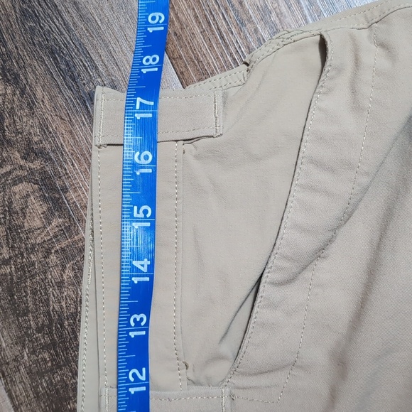 AKHG Quickhatch Cargo Vented Hiking Trail Pants Size 34x32 In Tan Stretch Nylon - Picture 11 of 13